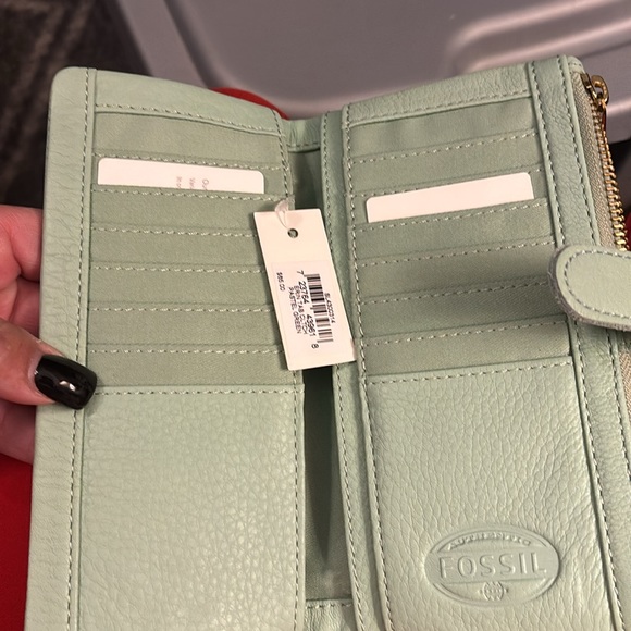 Mint green fossil purse and matching mint green wallet, - Picture 6 of 8
